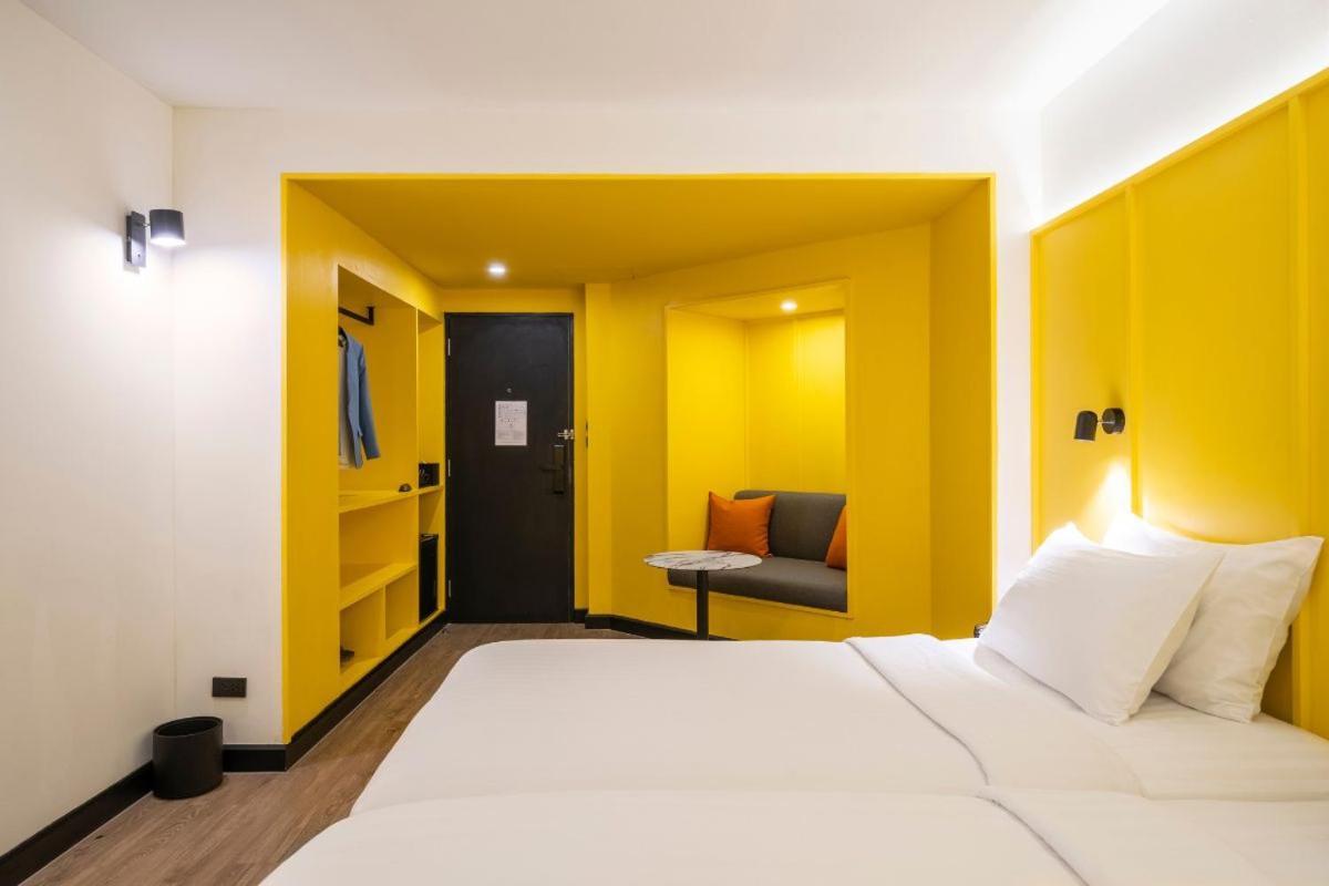 Myhotel Cmyk@Ratchada Бангкок Екстер'єр фото